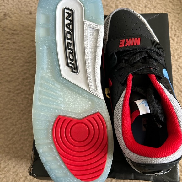 Brand New Jordan Legacy Low - Picture 3 of 4